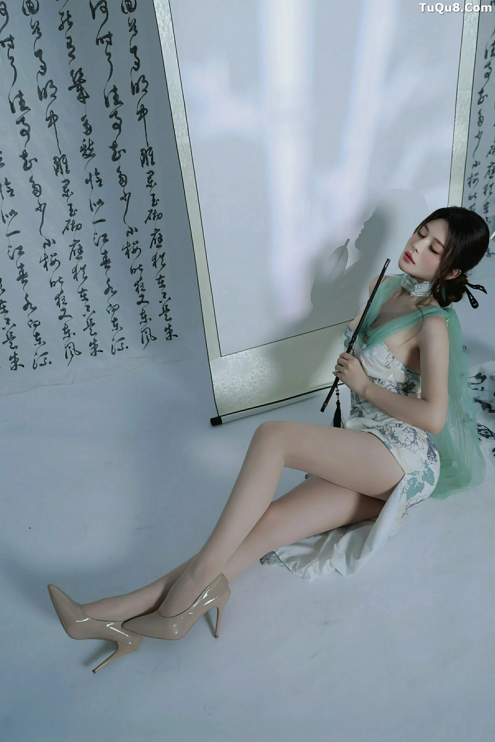 [XiuRen秀人网]第10694期阿依莎写真-秀人资源网